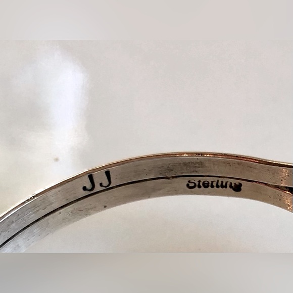 Vintage Native American Sterling Silver Cuff Bracelet - Picture 10 of 11